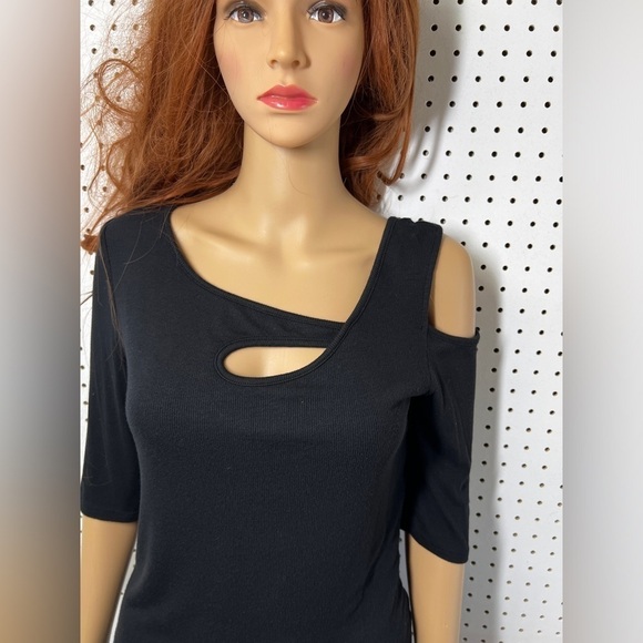 GOLDRAY Garima Asymmetric Cold Shoulder Top Black Size Large - Picture 2 of 5